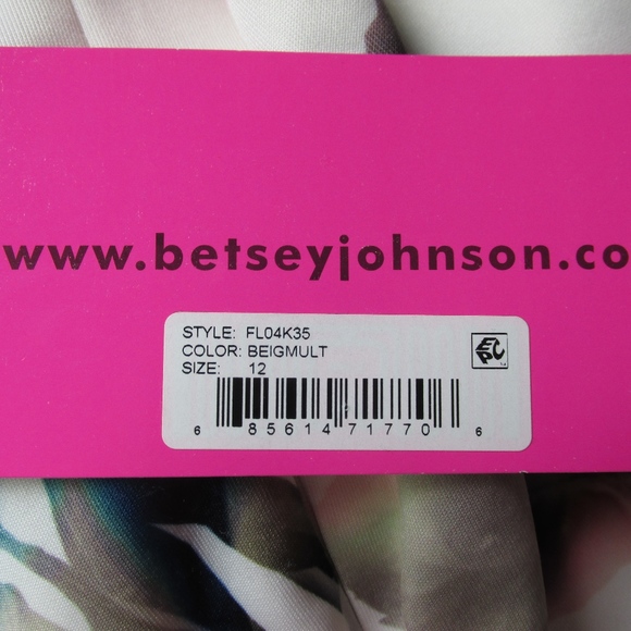 *SOLD* Betsey Johnson Dress Floral Print Cap - Picture 6 of 8